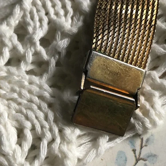 Vintage Elgin Gold Tone Mens Wrist Watch with Duchess Watch Band - For Parts